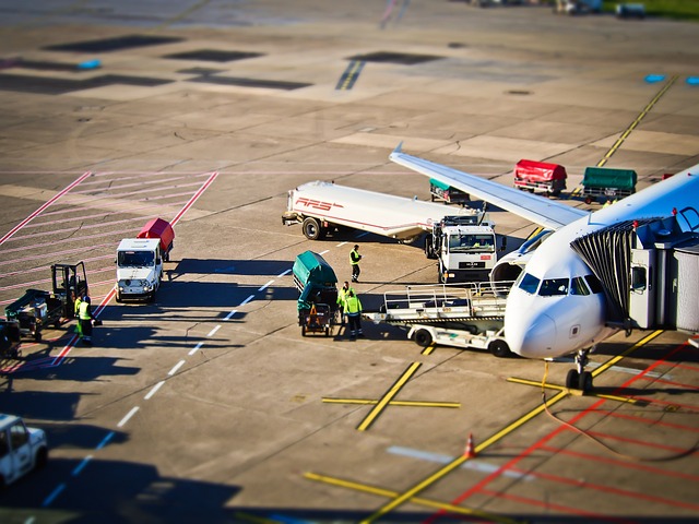 airport-1152251_6401