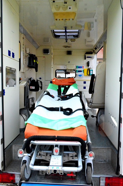 ambulance-1666012_640