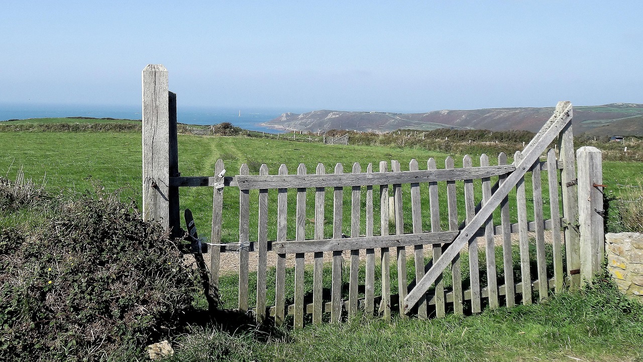 fencing-3252946_1280