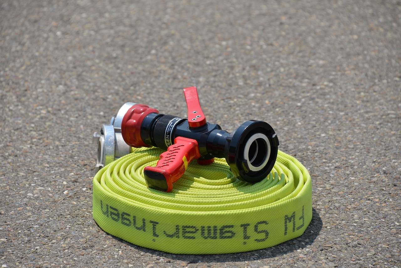 fire-hose-515761_12801