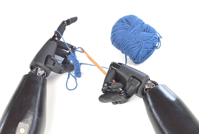 hand-prosthesis-3853273_640