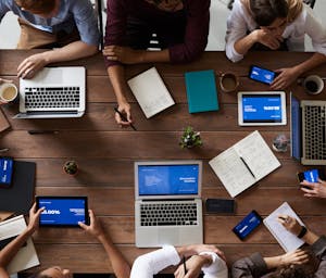 pexels-fauxels-3183150