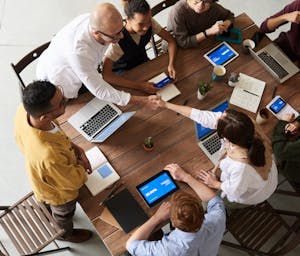 pexels-fauxels-3183172