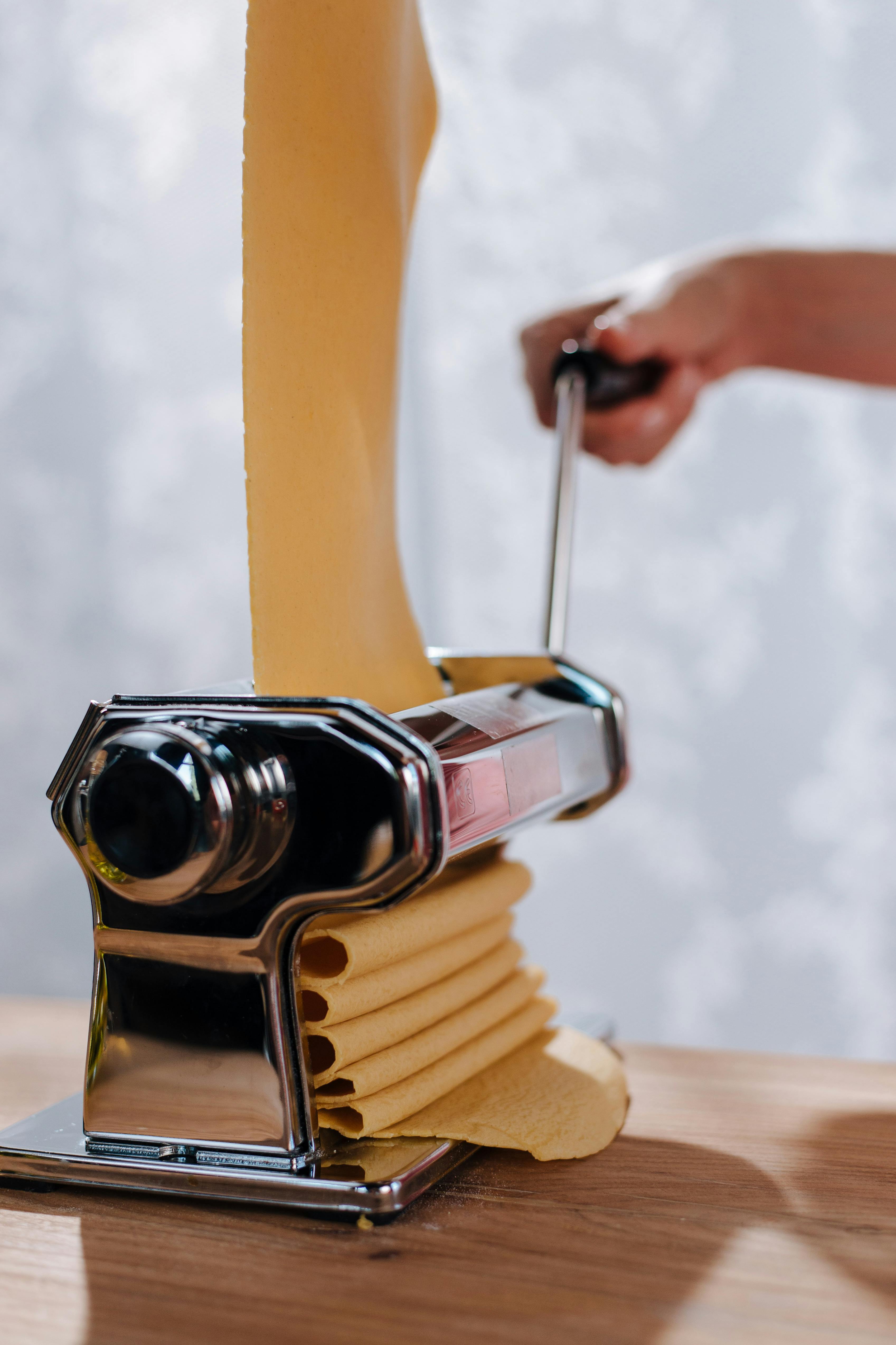 pexels-ron-lach-10049138