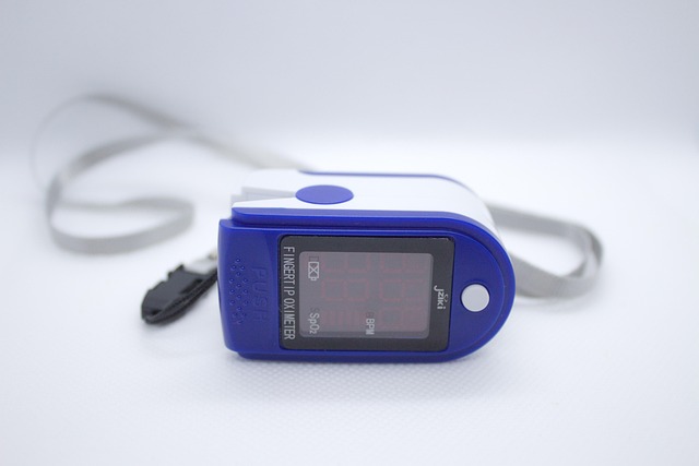 pulse-oximeter-6055665_640