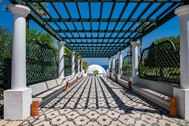 thermal-baths-3686087_640