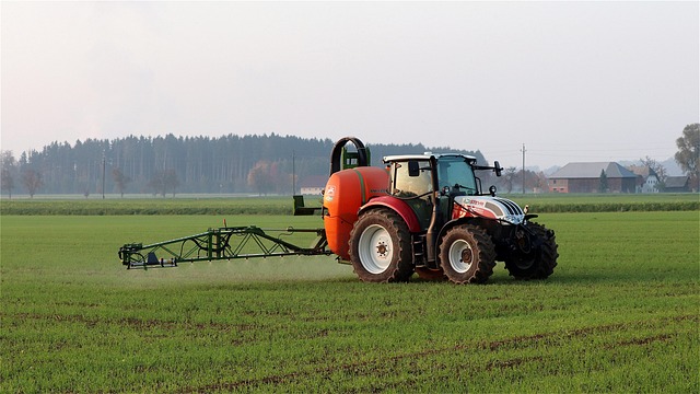 tractor-4575136_6401