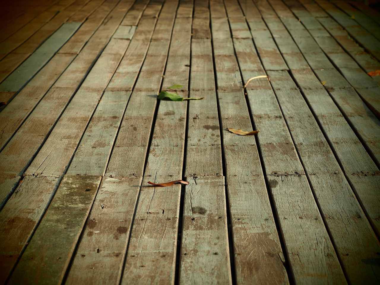 wooden-floor-1333759_1280