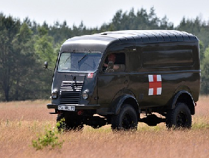 ambulance-6872100_640