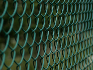 fence-1161128_640