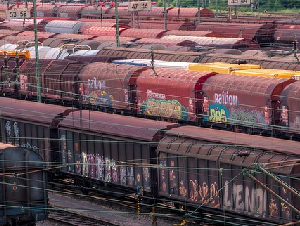 freight-depot-4789035_640