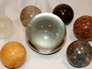 healing-stones-242749_640