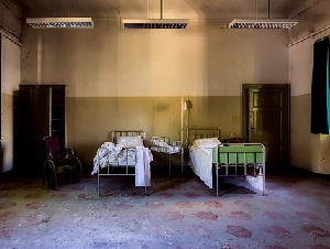 hospital-2301041_640