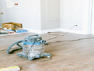 housekeeping_images-vaccum_cleaning5