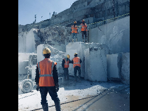 pexels-emre-baykara-2042518-5553499