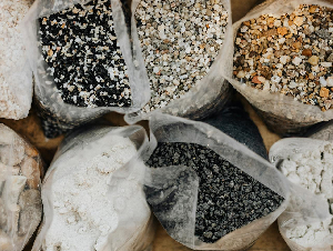 pexels-karola-g-4751982