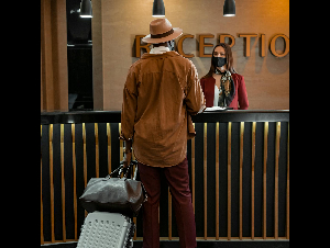 pexels-mikhail-nilov-7820376