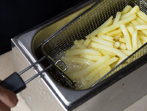 pexels-ron-lach-8879632