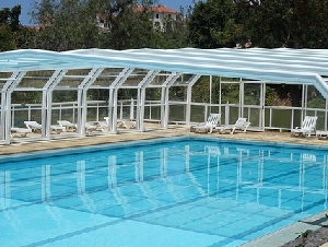pool-375460_640
