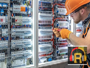 Why Electricians Should List Their Business Online