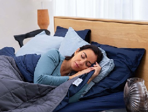 sleeping-8069112_640