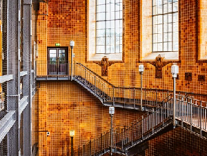 stairwell-5001022_640