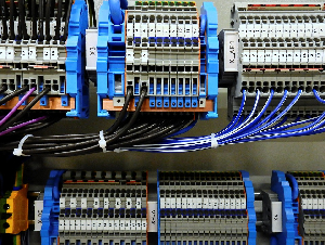 switchgear-2069791_1280