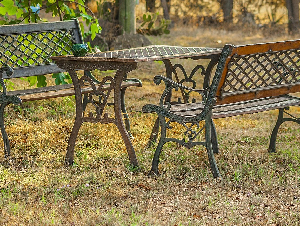 table-and-benches-856200_12805