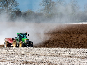 tractor-4127027_6401